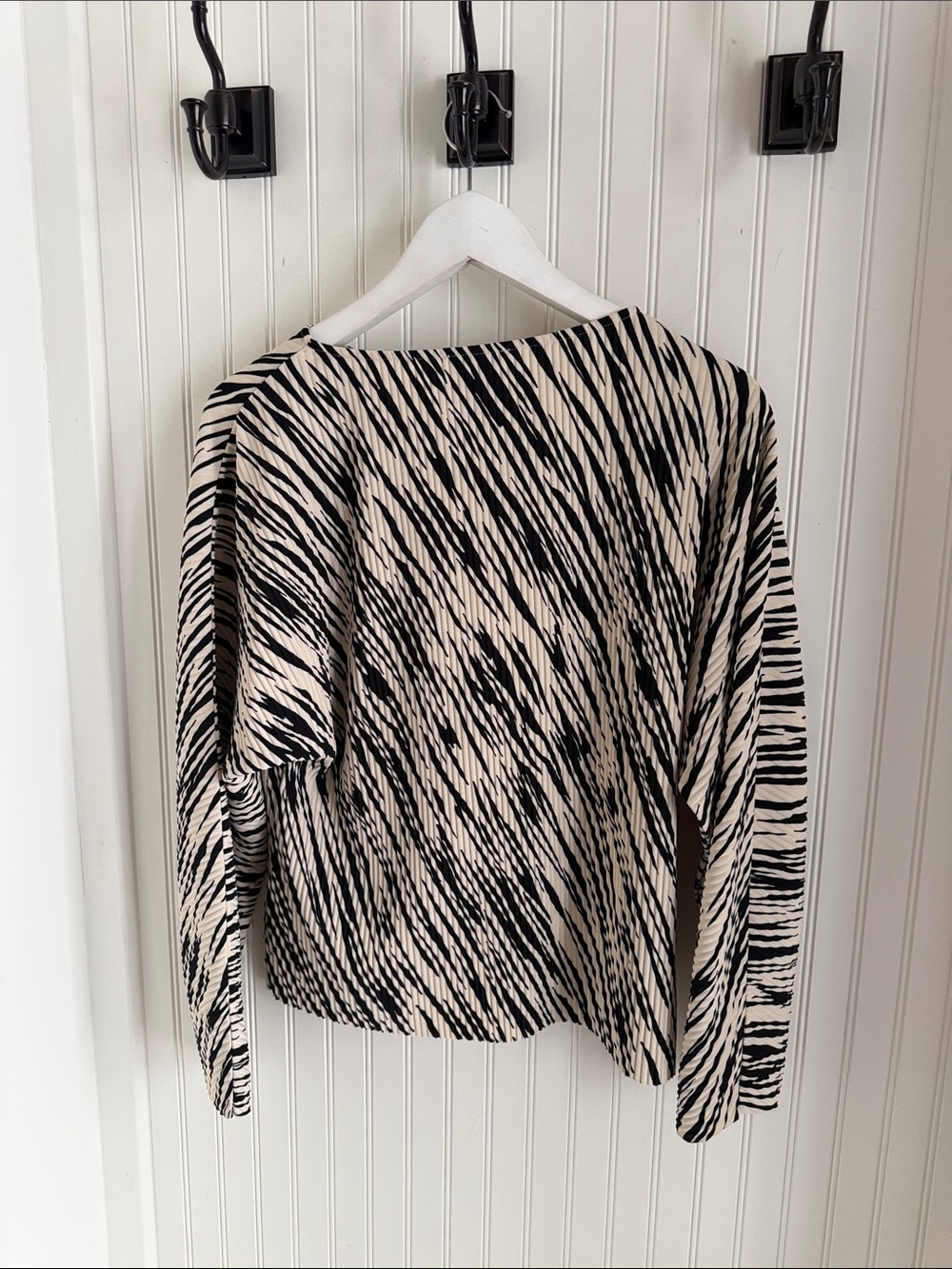 COS Rounded Pleated Top - Picture 7 of 7
